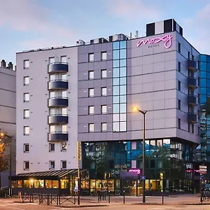 Otel Moxy, Annecy
